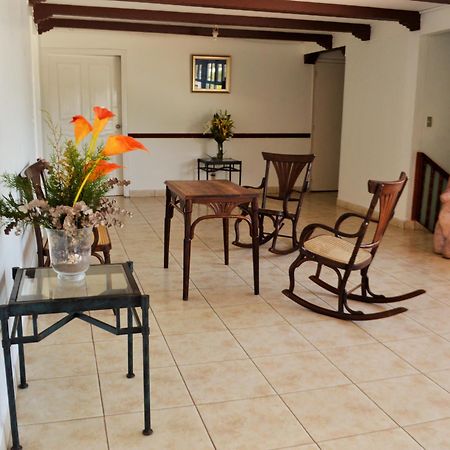 Hotel Casa Real Манагуа Екстериор снимка