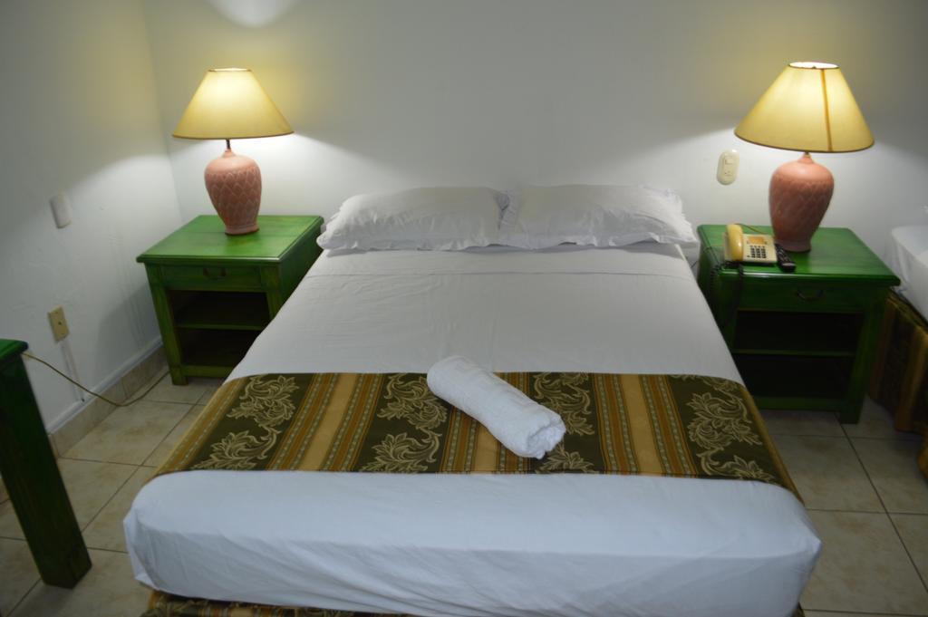 Hotel Casa Real Манагуа Екстериор снимка