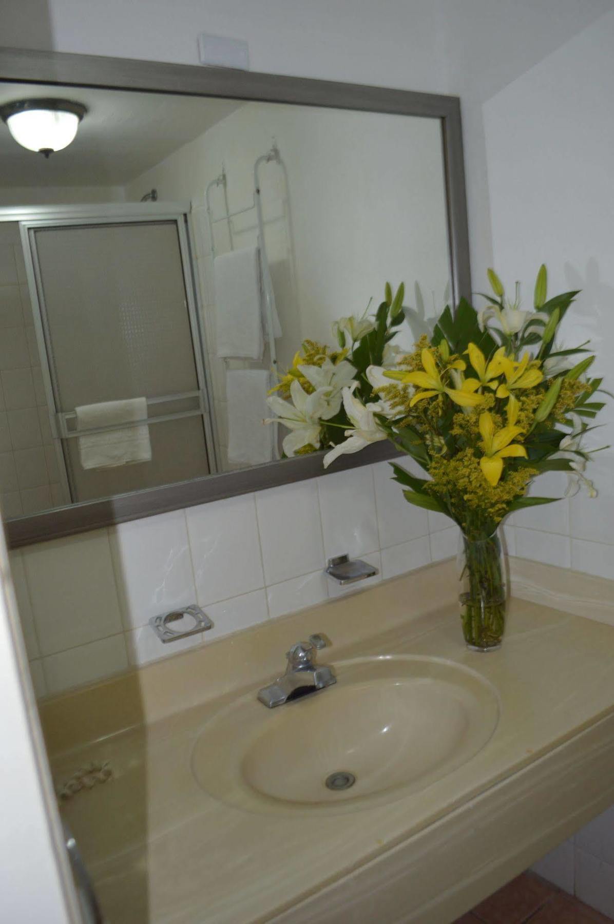 Hotel Casa Real Манагуа Екстериор снимка