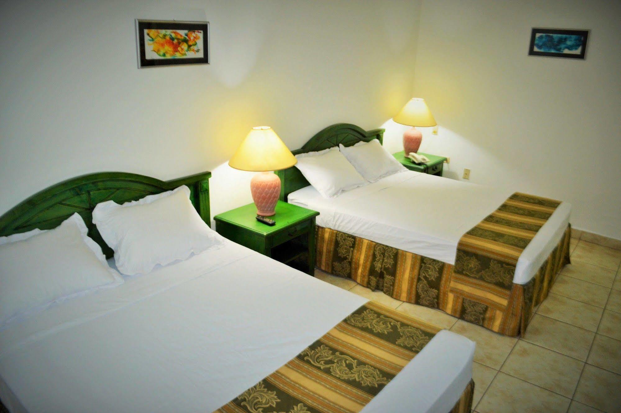 Hotel Casa Real Манагуа Екстериор снимка